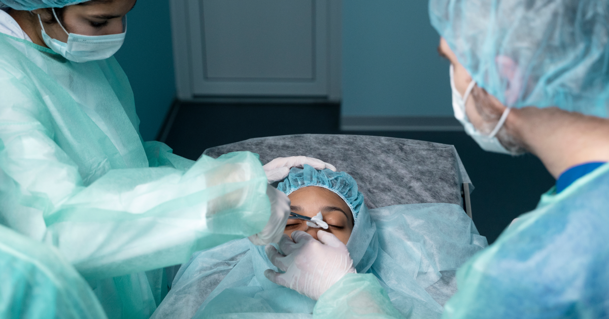 Penetrating keratoplasty treatment procedure